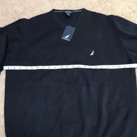 NWT! NAUTICA size L navy mens V neck cotton sweater